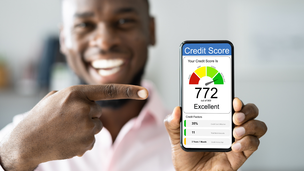 Credit Scor Your Credit Score Is 772 out of Excellent Credit Factors 35% 11 3 Yens 1